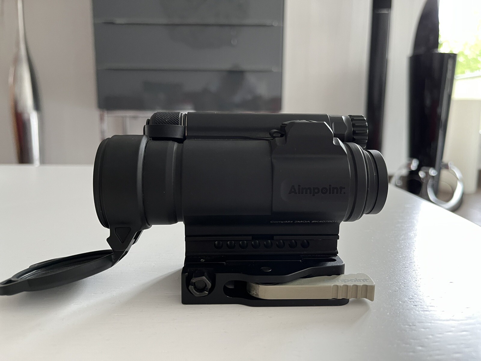 Aimpoint Comp M4 Rotpunktvisier mit Montage