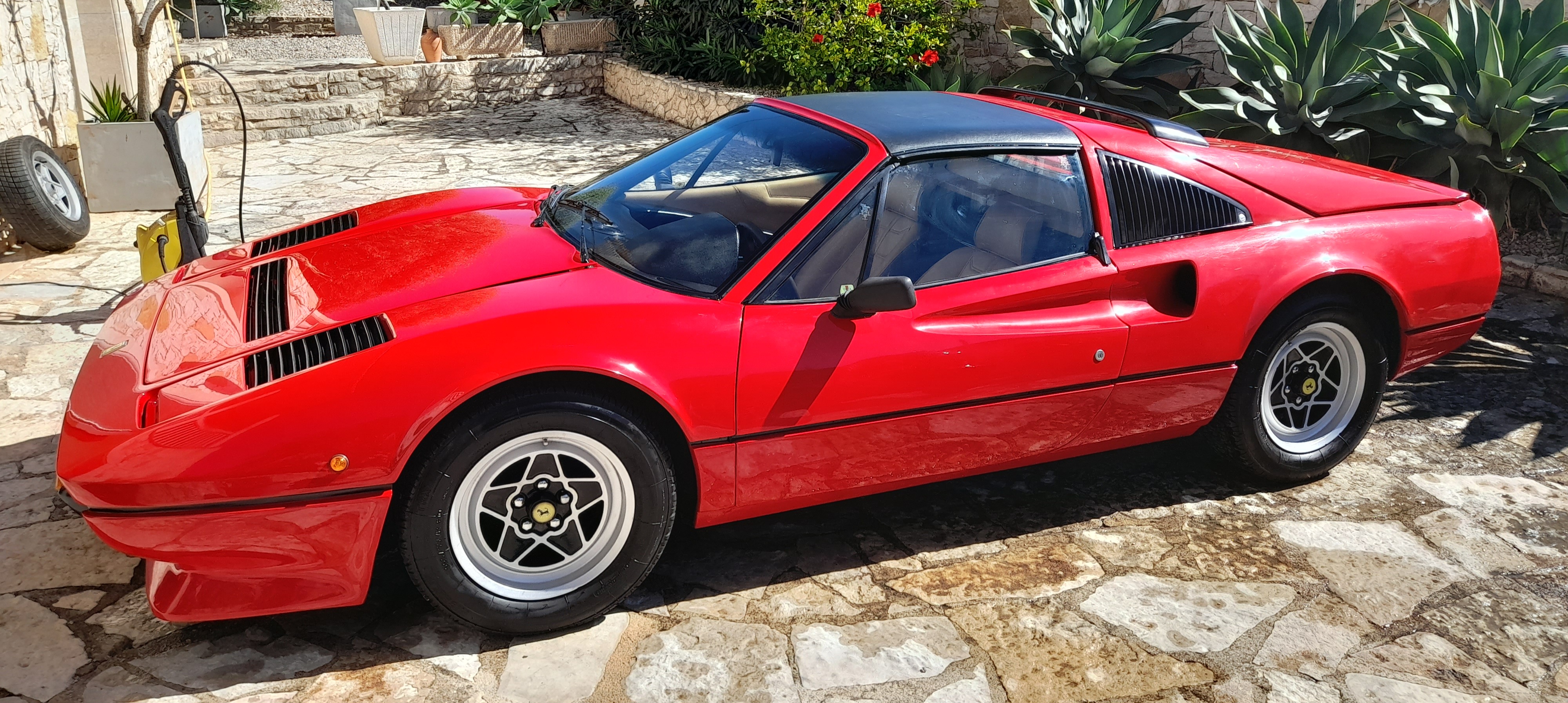 FERRARI 308 GTS /I  AMERICA